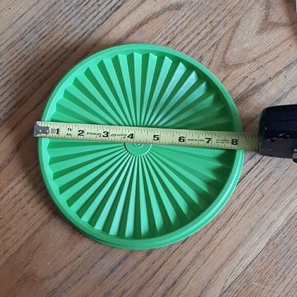 Vintage Tupperware lids  - Picture 4 of 9